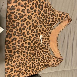 1 brand New Nike sports bras - size 1x